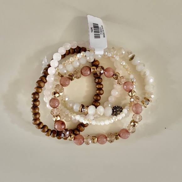 Brand new bracelet set - Picture 1 of 2